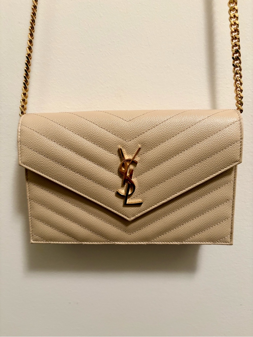 Saint Laurent Cassandra chain wallet in grain de prouder leather beige